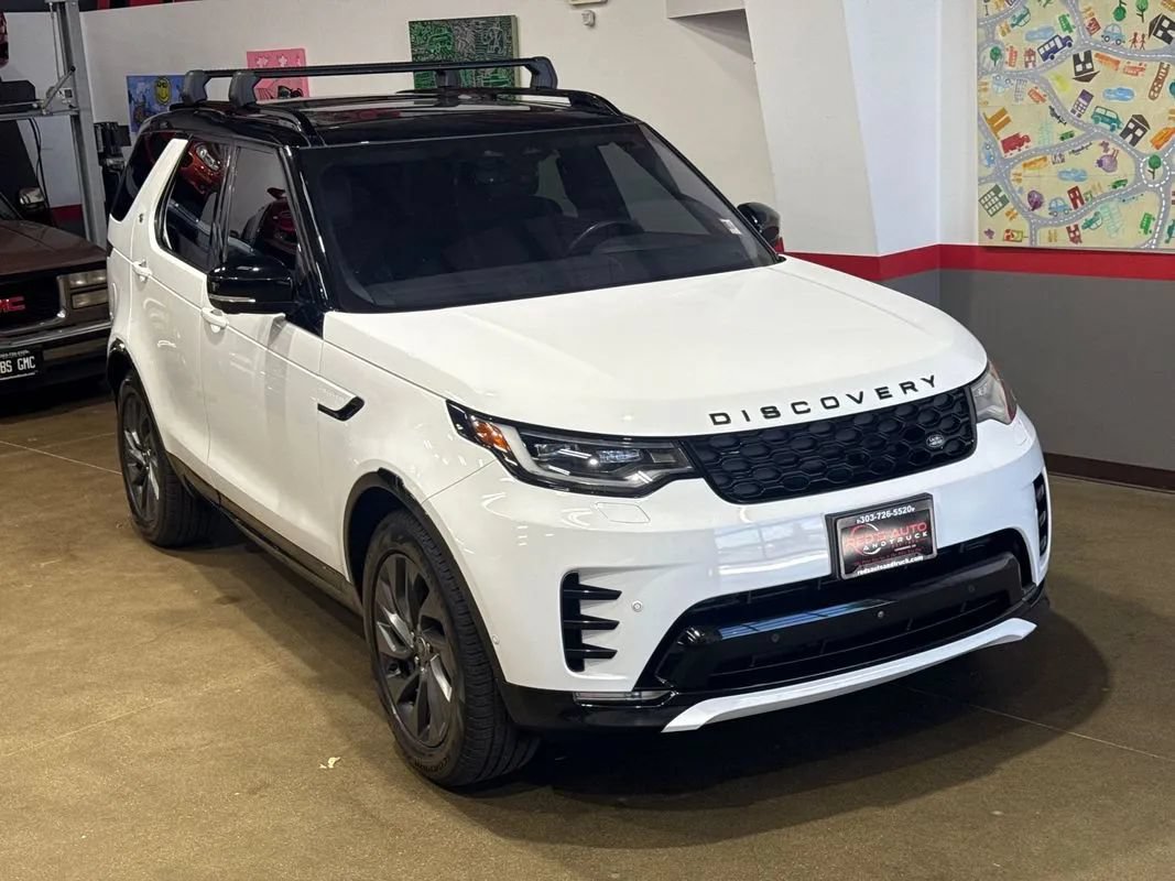 Used 2022 Land Rover Discovery S R-Dynamic AWD/4WD image 43