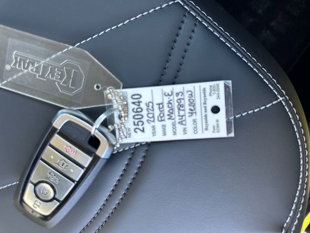 New 2025 Ford Mustang Mach-E Select w/ Comfort Package Lite image 17