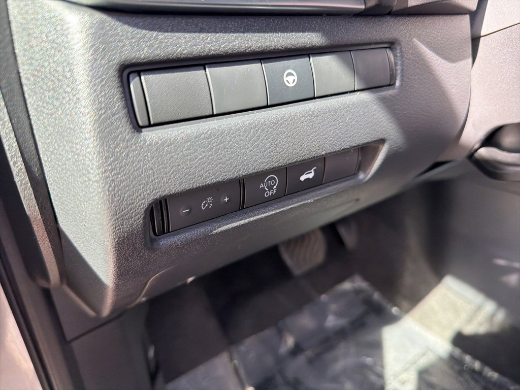 Used 2023 Nissan Rogue SL w/ SL Premium Package image 25