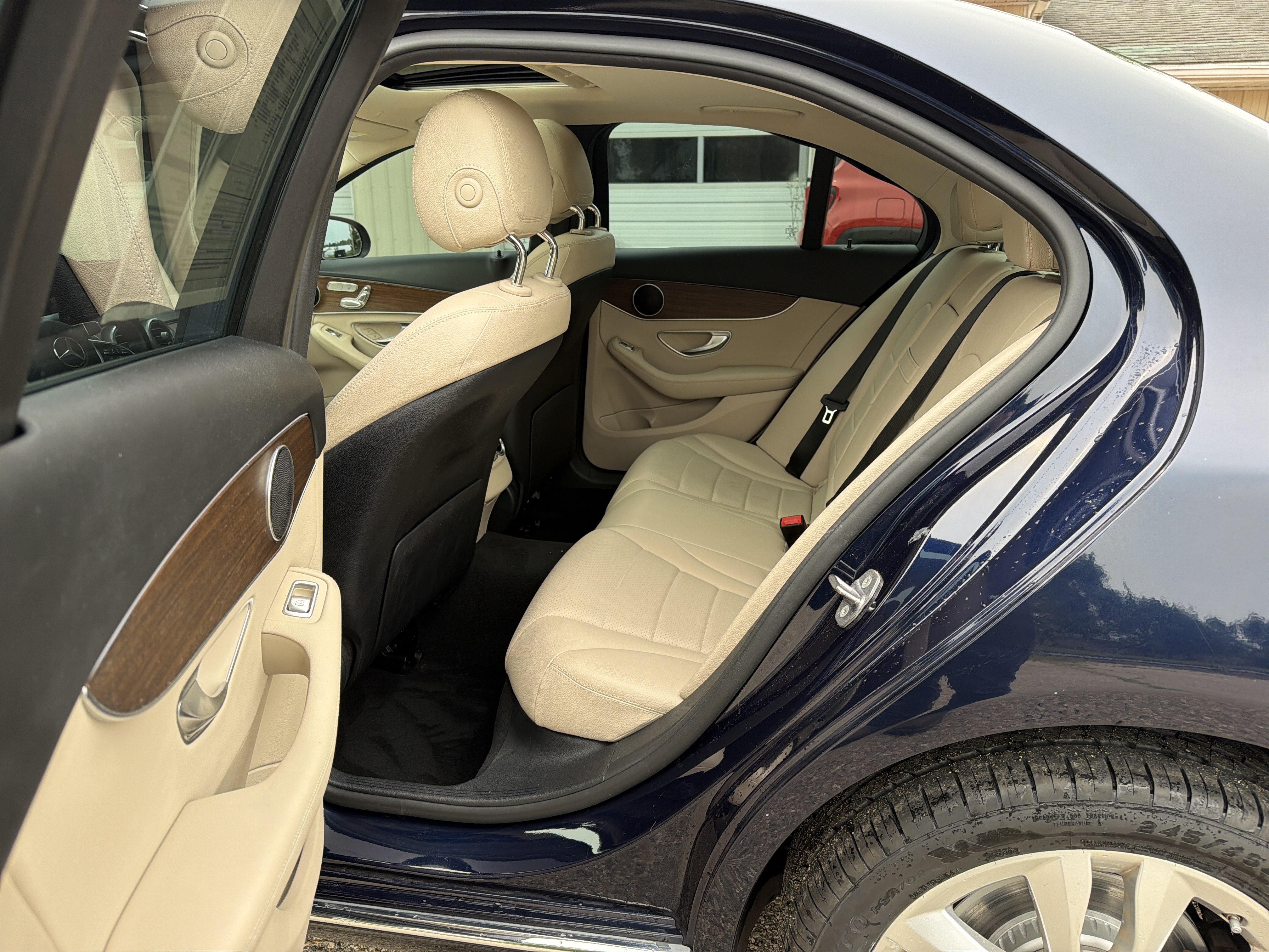 Used 2019 Mercedes-Benz C 300 4MATIC Sedan image 17