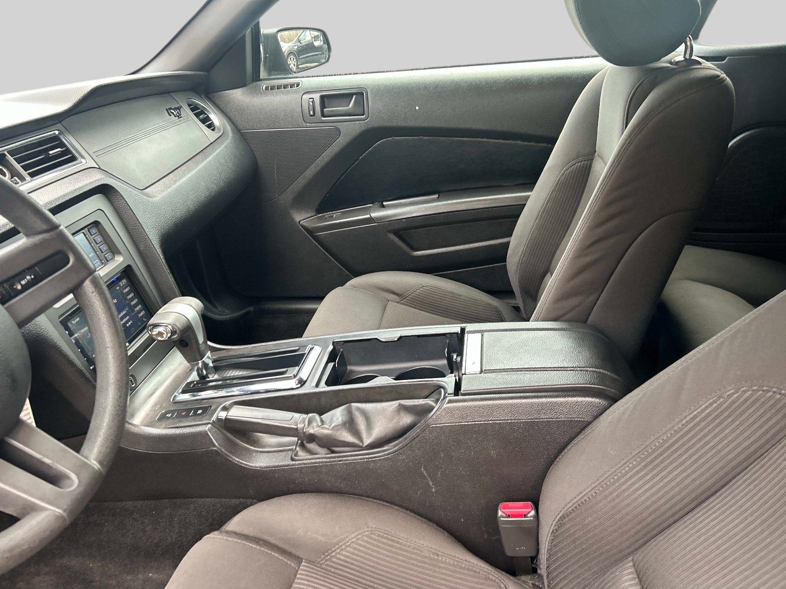 Used 2012 Ford Mustang Convertible image 15