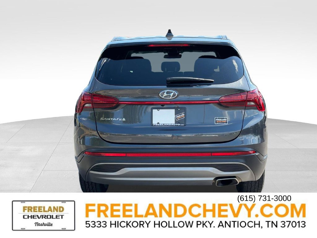 Used 2021 Hyundai Santa Fe SE FWD image 4