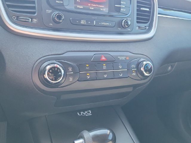 Used 2016 Kia Sorento FWD image 21