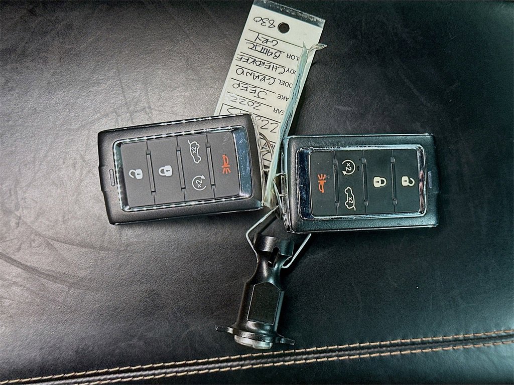 Used 2022 Jeep Grand Cherokee Summit image 34