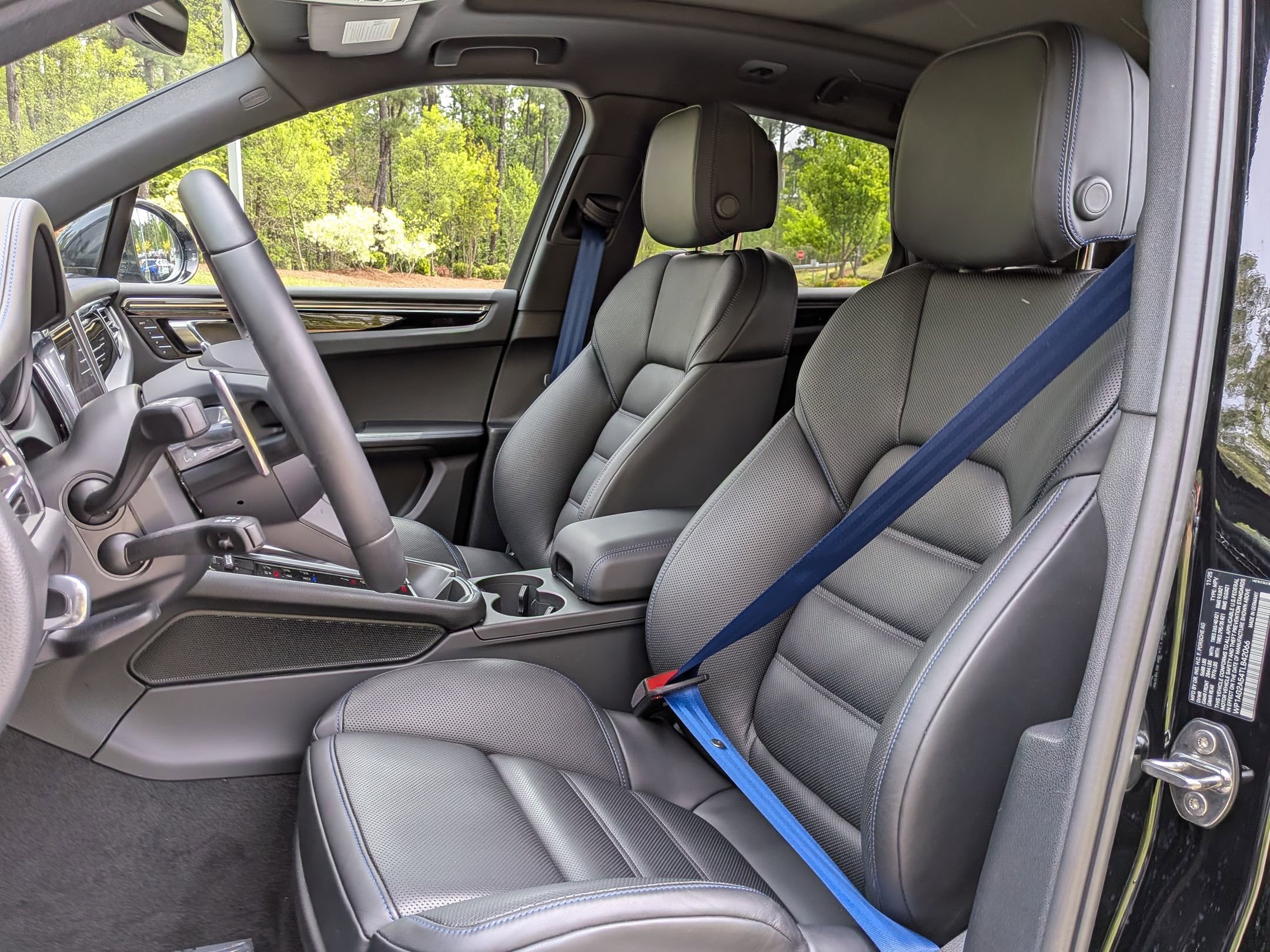 Certified 2026 Porsche Macan S AWD/4WD image 5