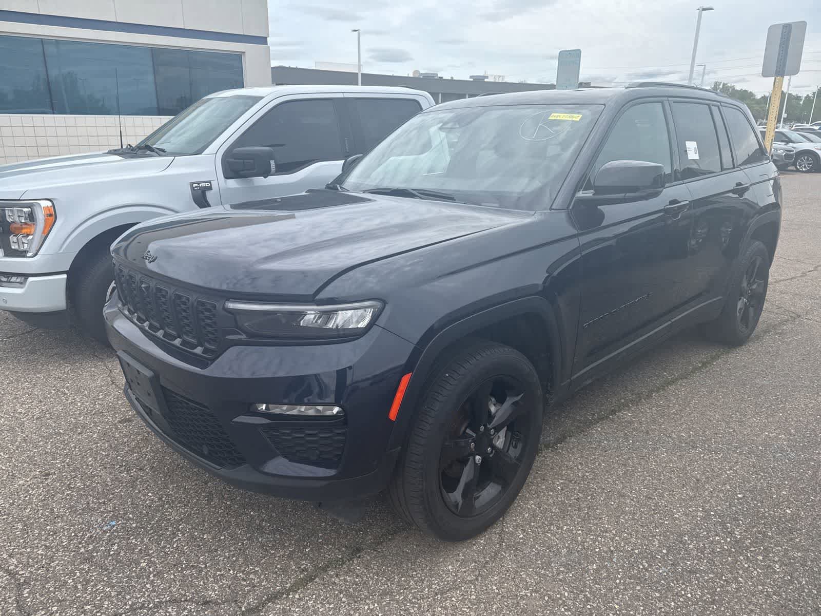 Used 2024 Jeep Grand Cherokee Limited w/ Luxury Tech Group II AWD/4WD video 2
