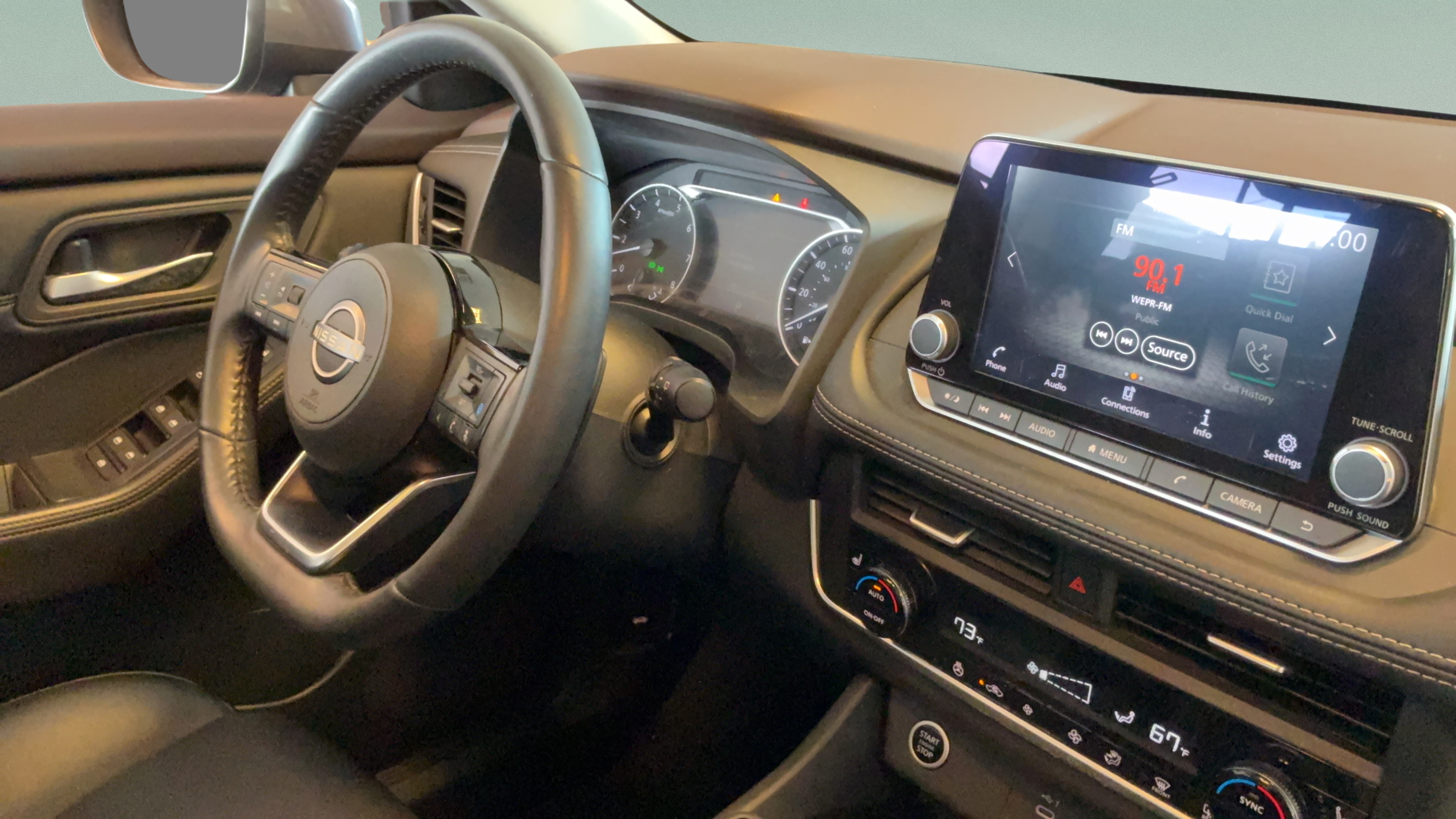 Used 2023 Nissan Rogue SV w/ SV Premium B Package FWD image 38