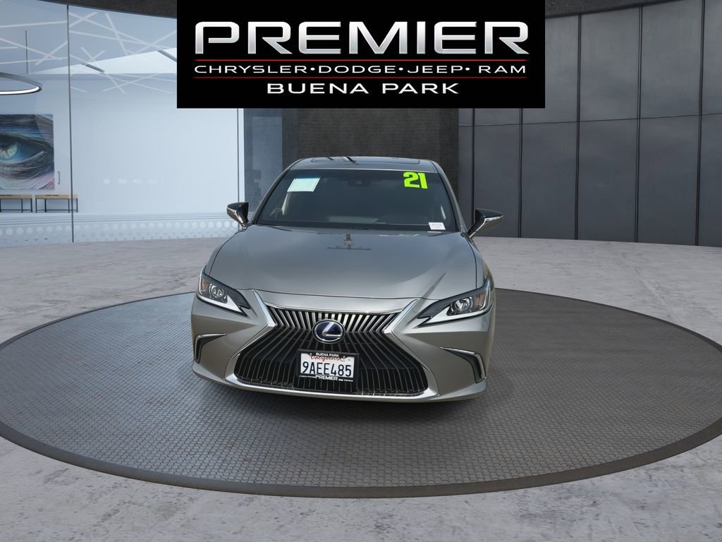 Used 2021 Lexus ES 300h FWD image 3