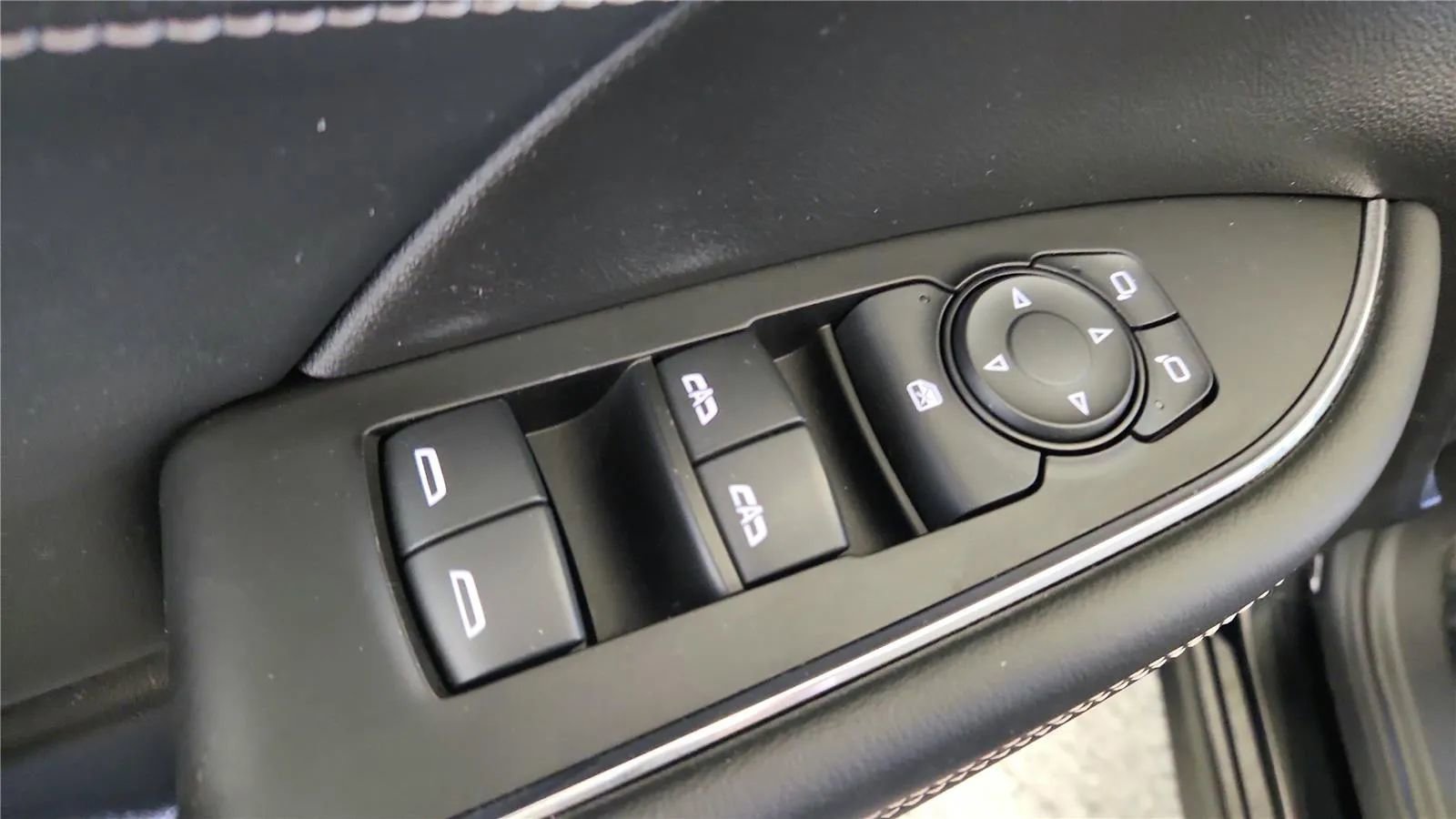 Used 2023 Buick Envision Preferred w/ Sport Touring Package image 30