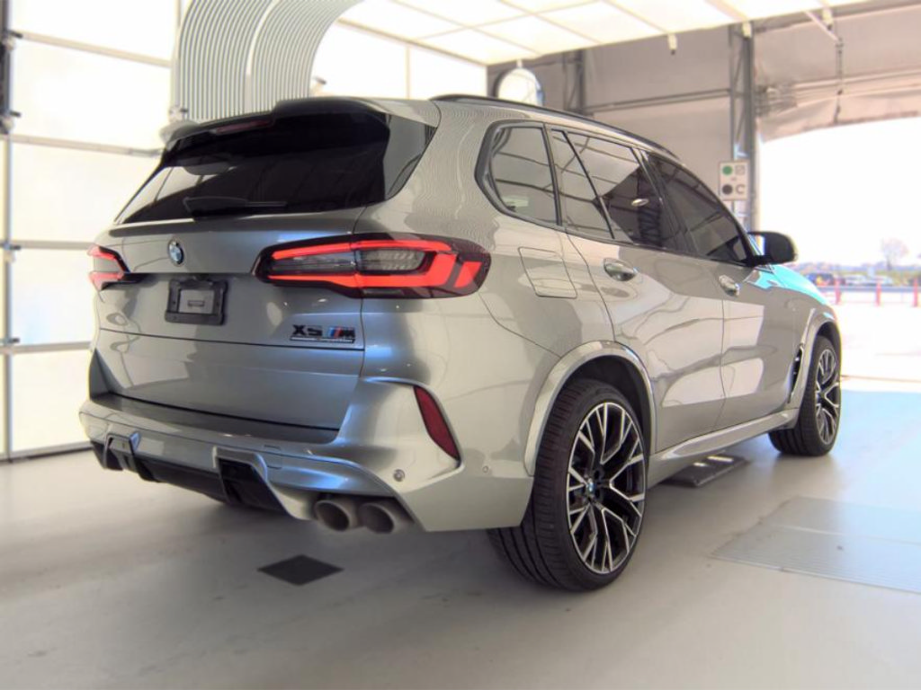 Used 2020 BMW X5 M w/ Executive Package AWD/4WD image 3
