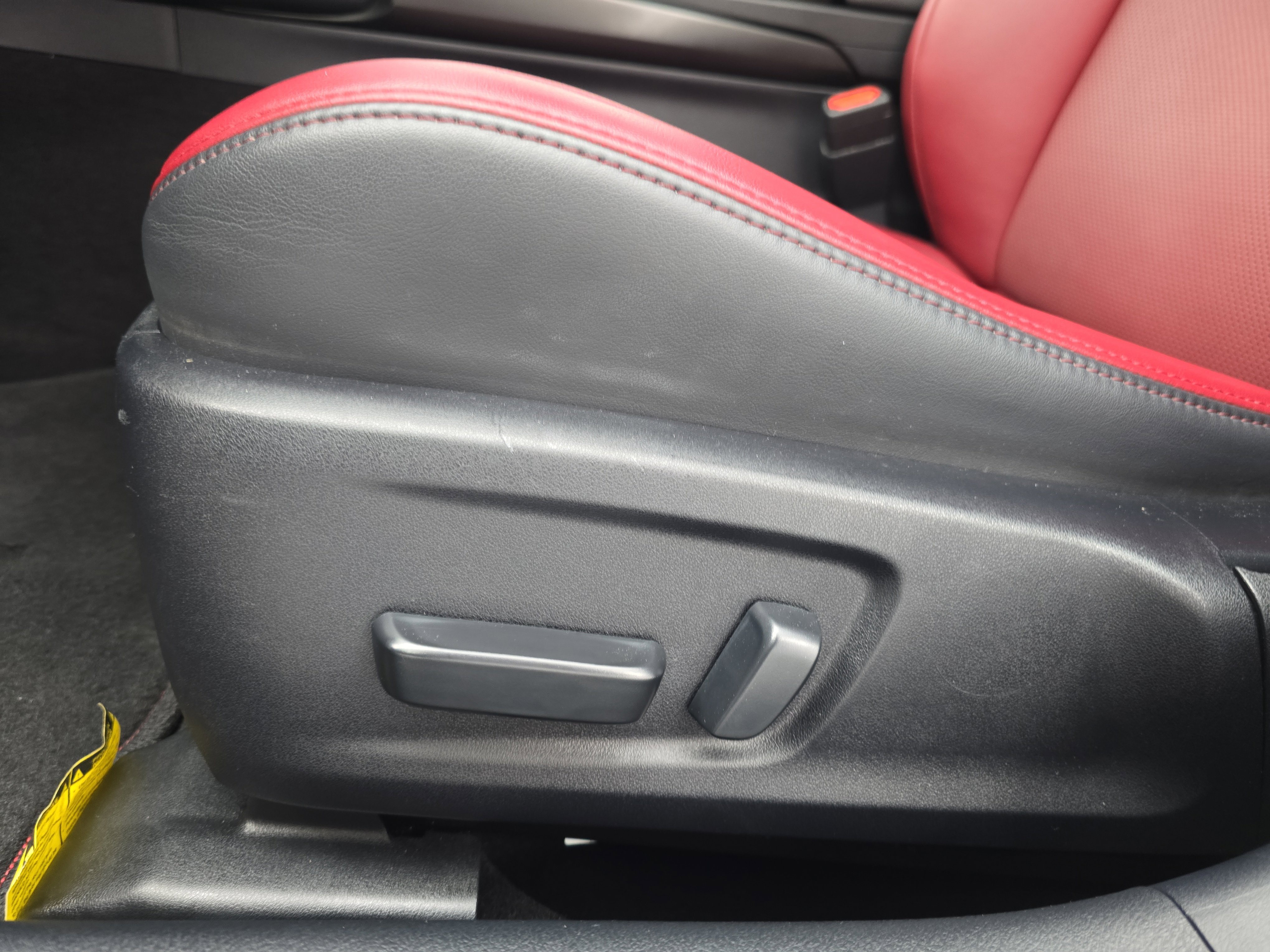 Used 2024 Lexus IS 300 w/ Comfort Package image 27