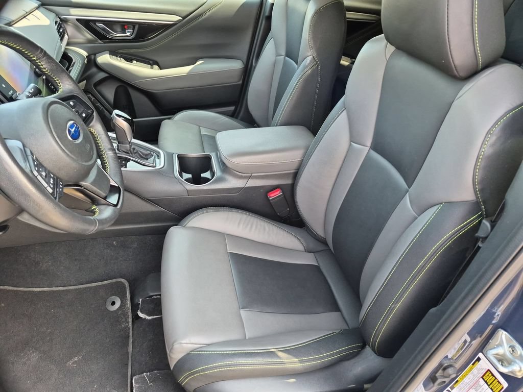 Used 2025 Subaru Outback Onyx Edition AWD/4WD image 24