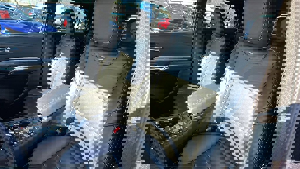 Used 2023 Cadillac XT4 Premium Luxury w/ Enhanced Visibility Package image 16