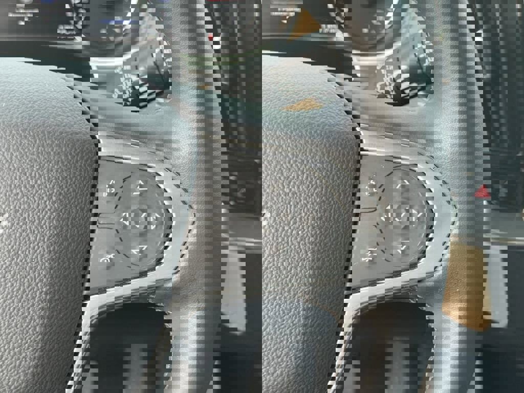 Certified 2023 Chevrolet Traverse Premier image 32