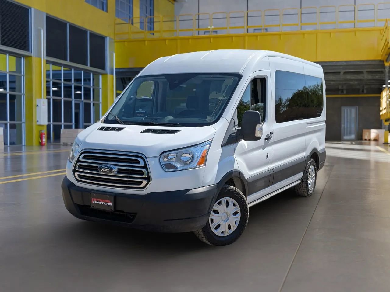 Used 2019 Ford Transit 150 XLT image 3