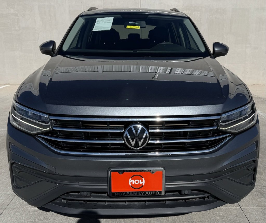 Used 2022 Volkswagen Tiguan S image 2