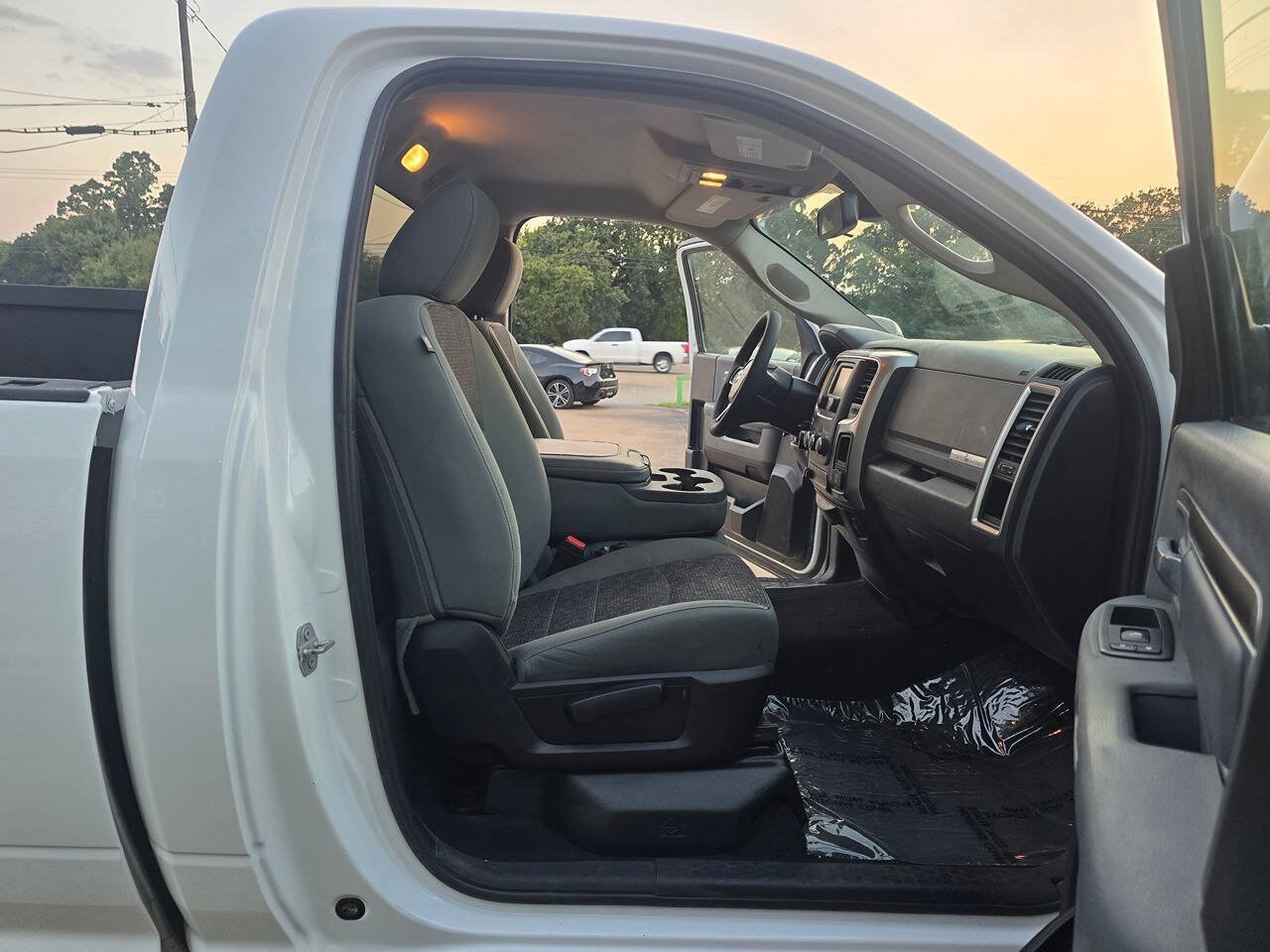 Used 2016 RAM 1500 Lone Star RWD image 17