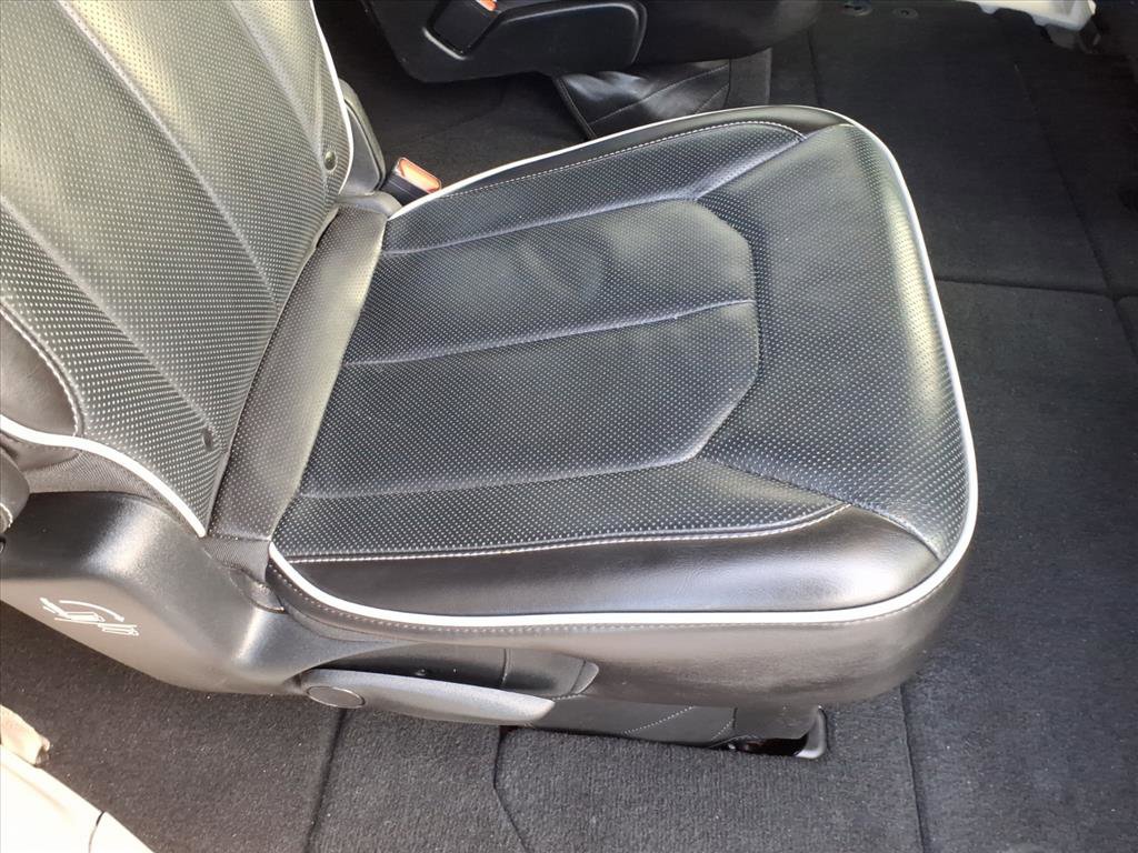 Used 2023 Chrysler Pacifica Limited image 21