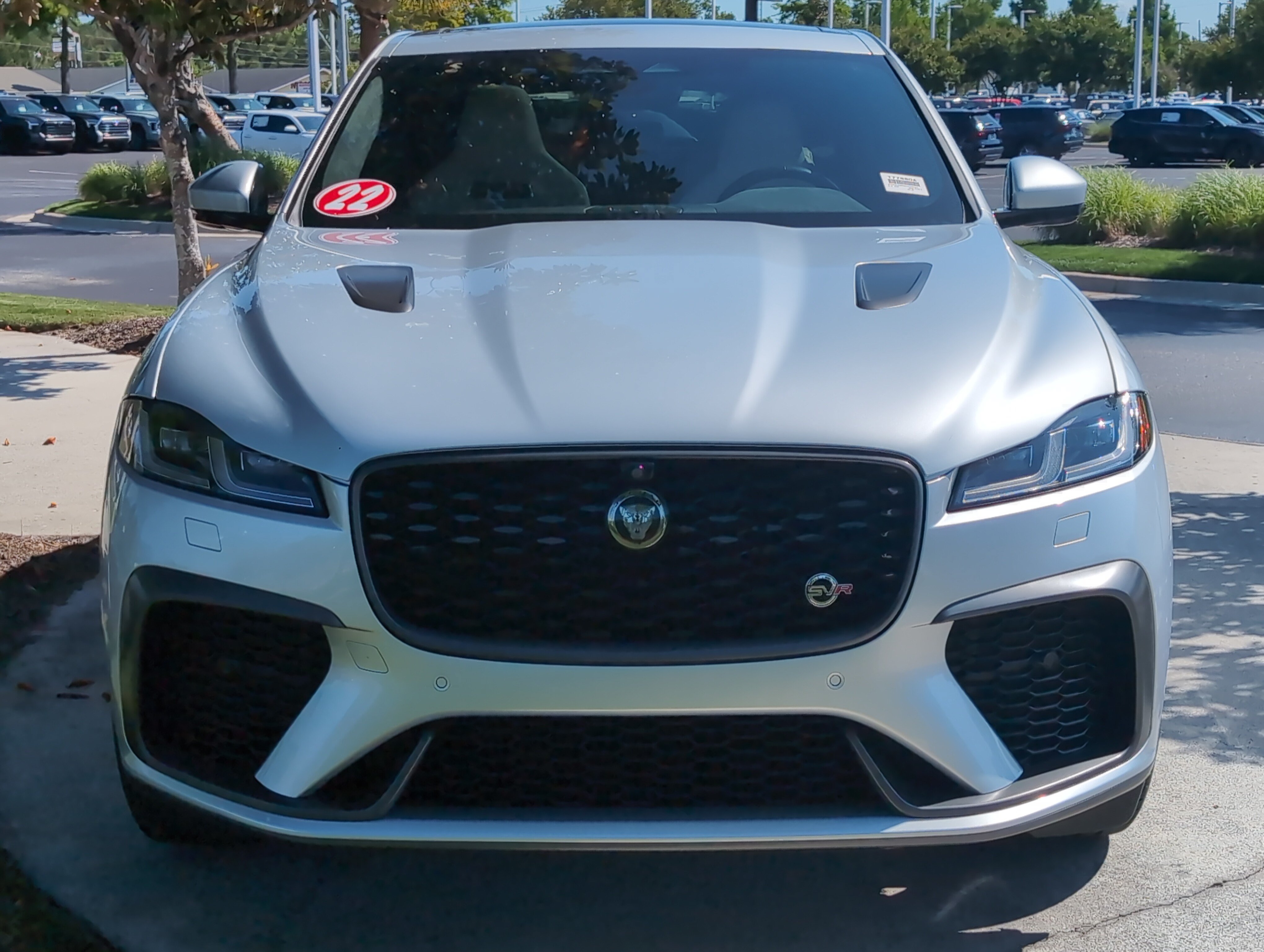 Used 2022 Jaguar F-PACE SVR AWD/4WD image 7