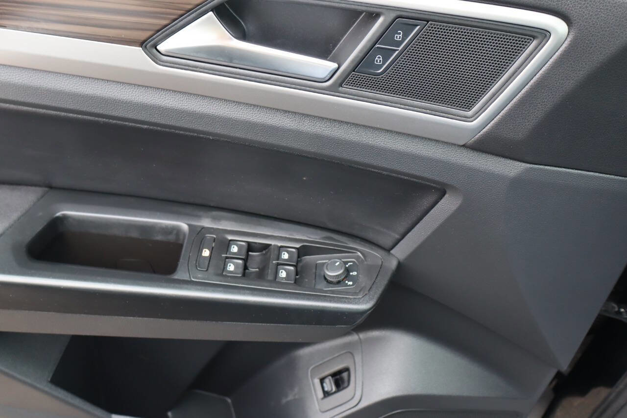 Used 2021 Volkswagen Atlas SE image 17