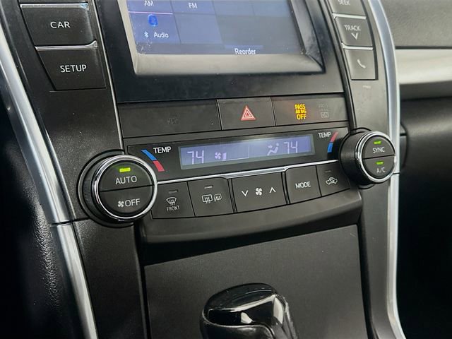 Used 2015 Toyota Camry SE image 22