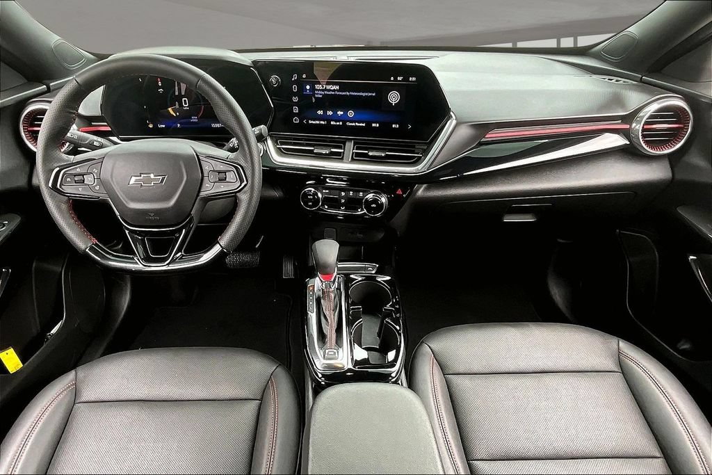 Used 2025 Chevrolet Trax RS w/ Driver Confidence Package FWD image 7