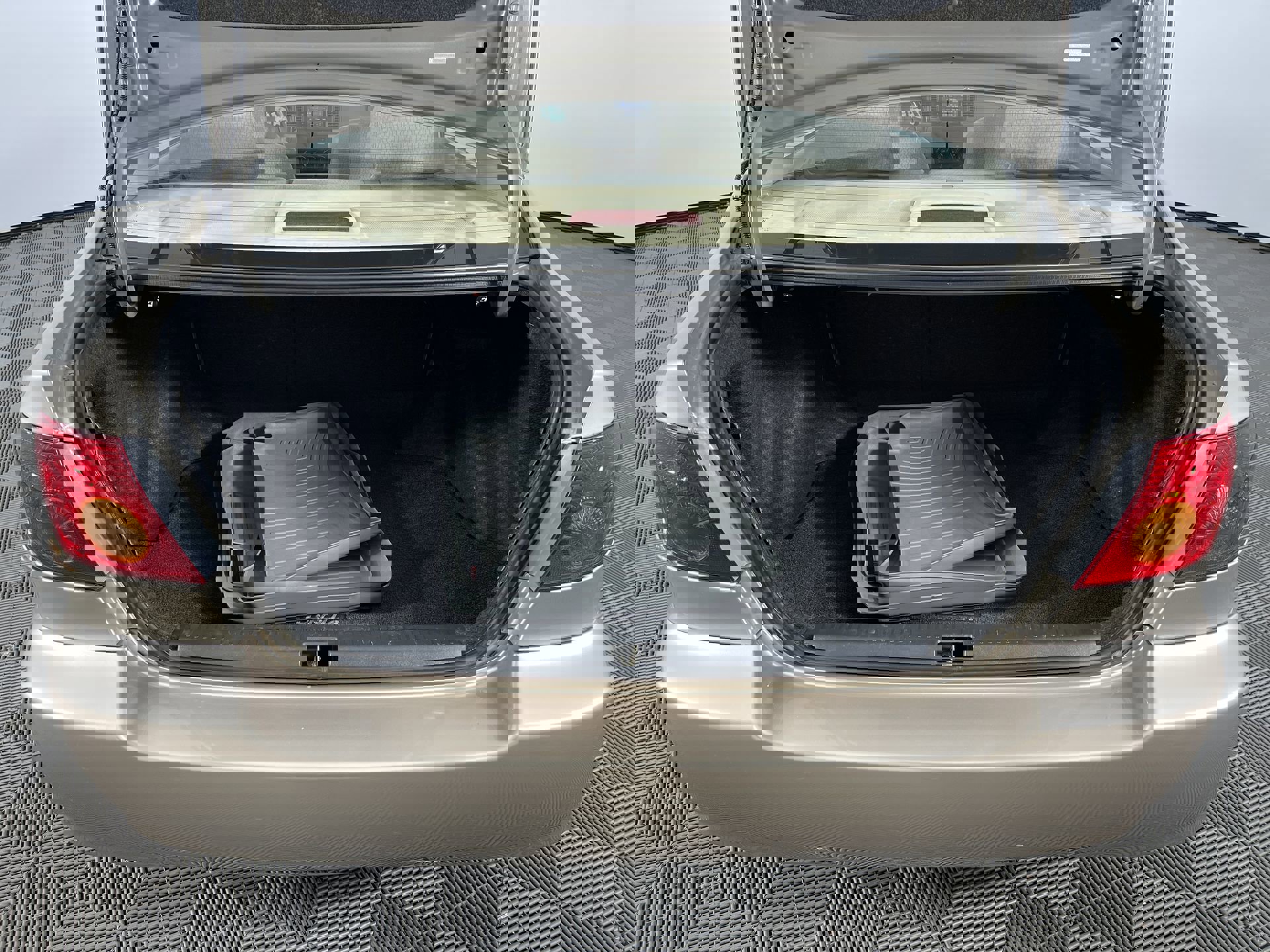 Used 2004 Toyota Corolla LE image 21