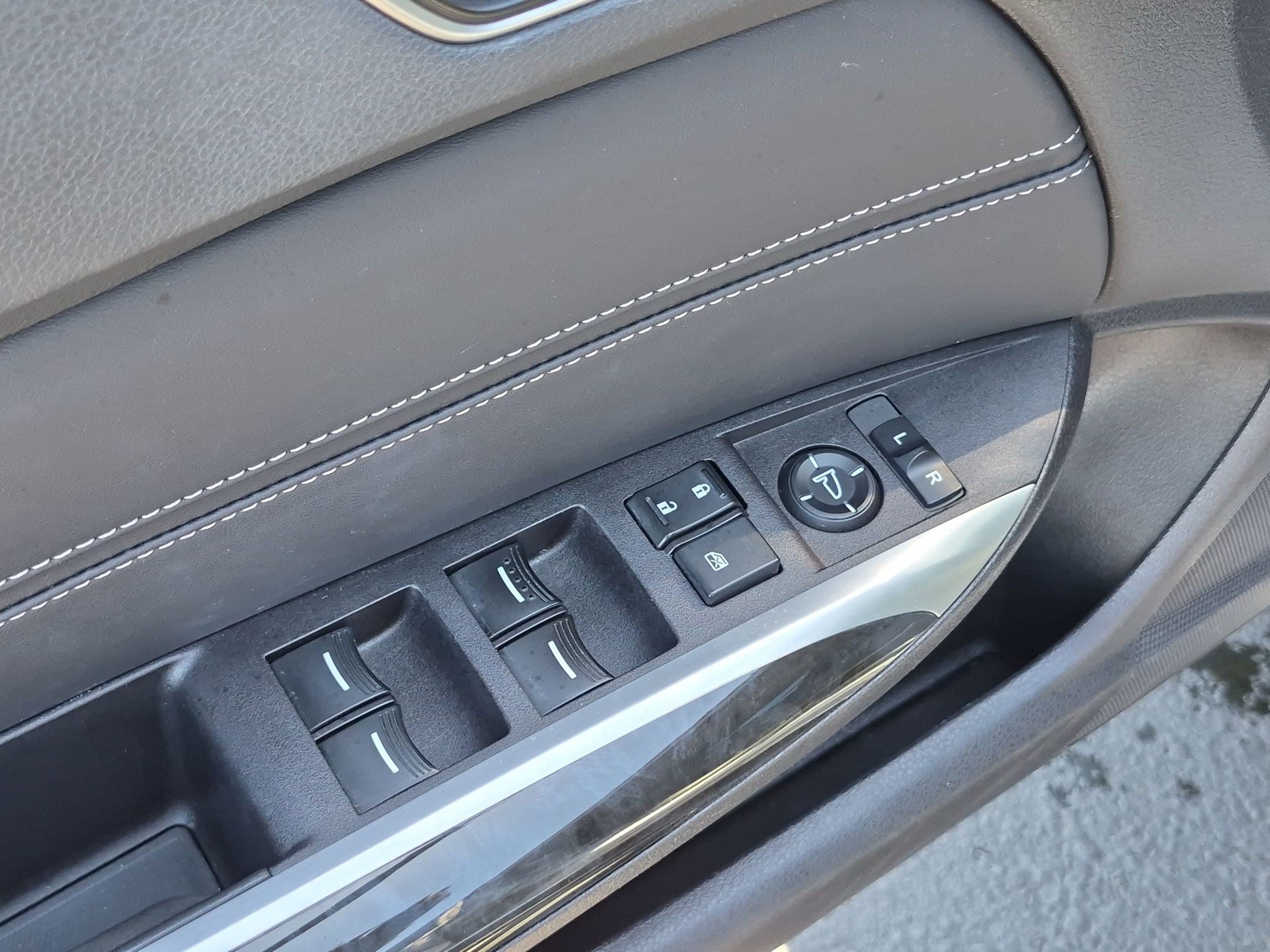 Used 2020 Acura TLX w/ Technology Package FWD image 15