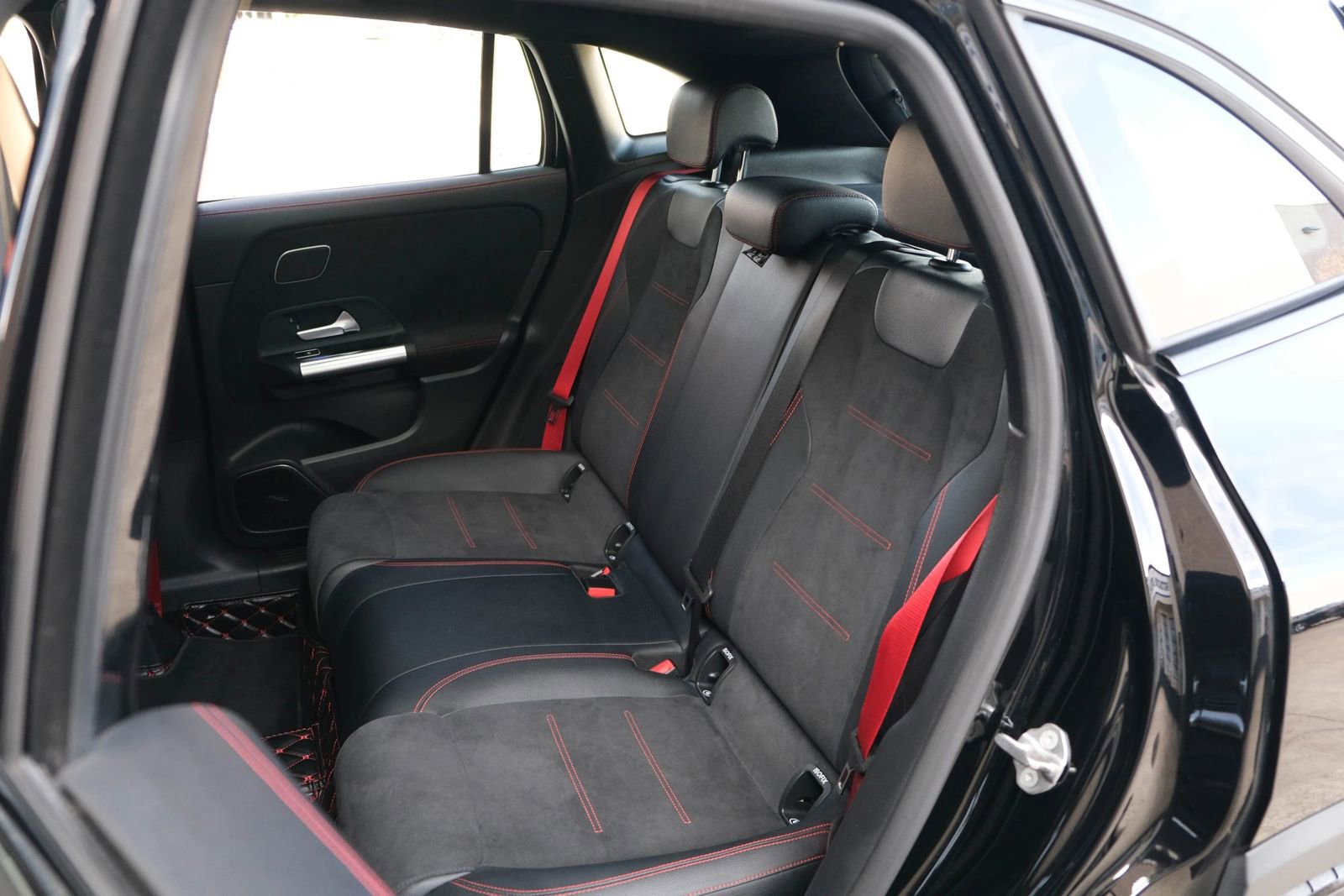 Used 2022 Mercedes-Benz GLA 45 AMG GLA 45 Sport Utility 4D image 29