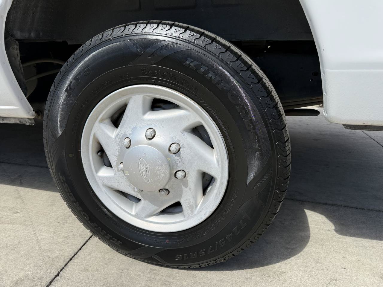 Used 2007 Ford E-250 and Econoline 250 RWD image 10