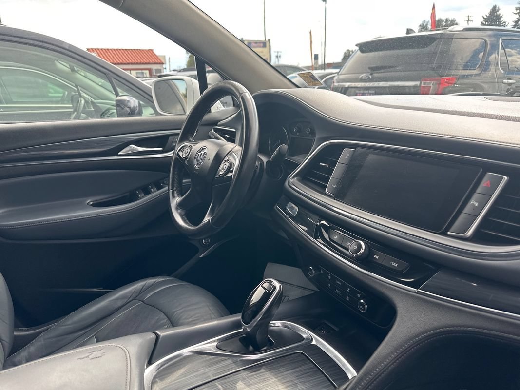 Used 2018 Buick Enclave Essence w/ Trailering Package FWD image 38
