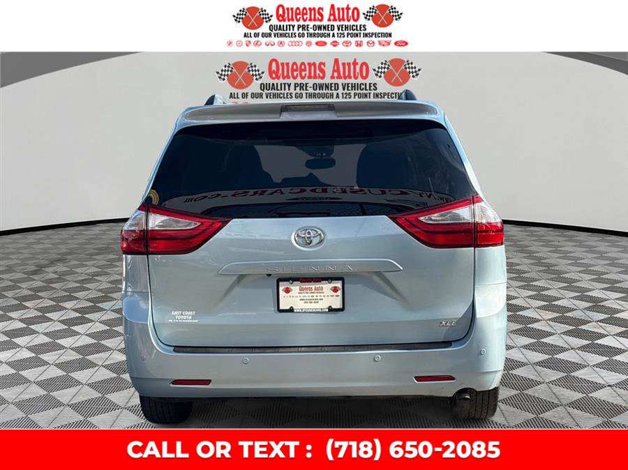 Used 2017 Toyota Sienna XLE image 5