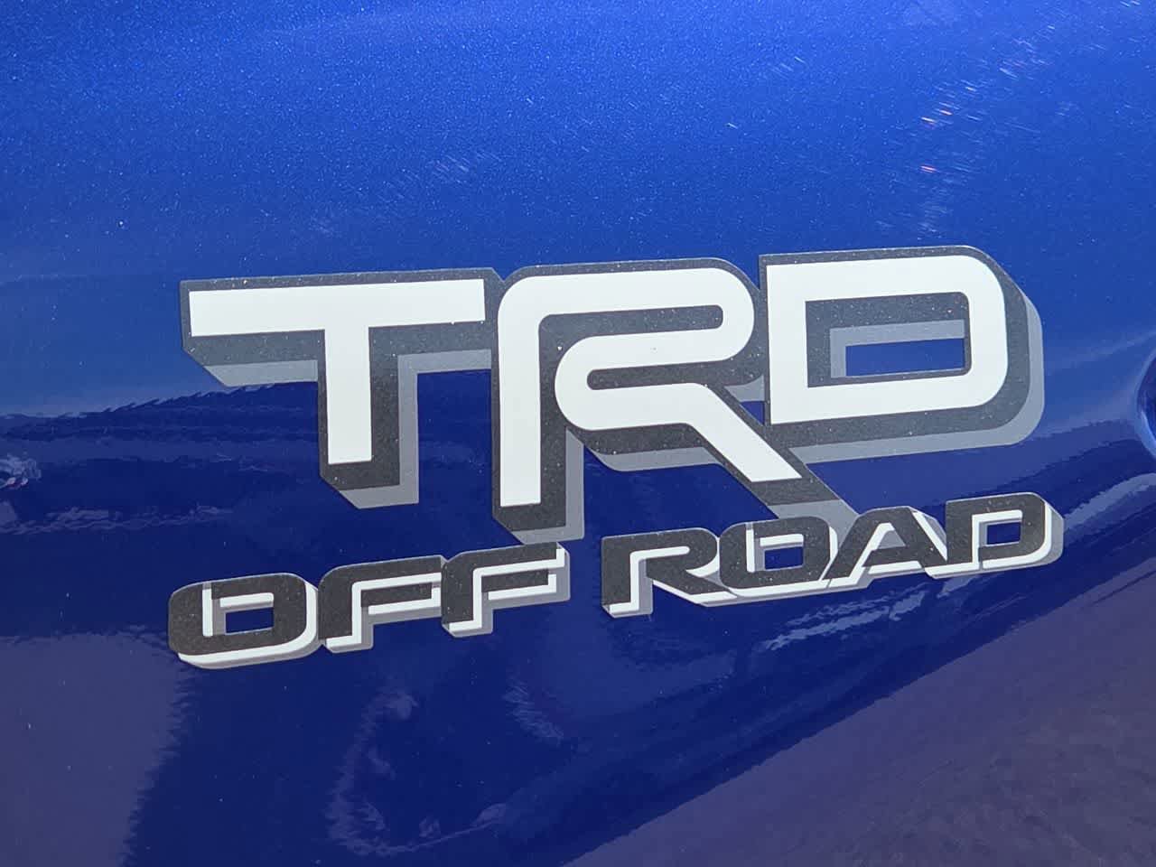 Used 2025 Toyota Tacoma TRD Off-Road AWD/4WD image 11