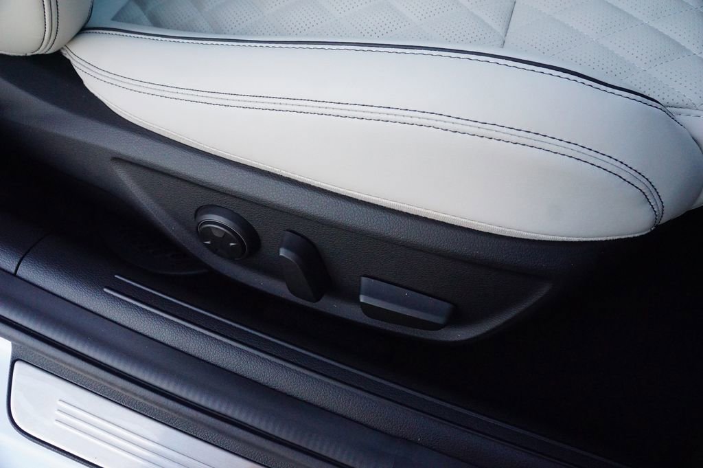 New 2025 Genesis G70 3.3T Advanced w/ Sport Prestige Package image 22