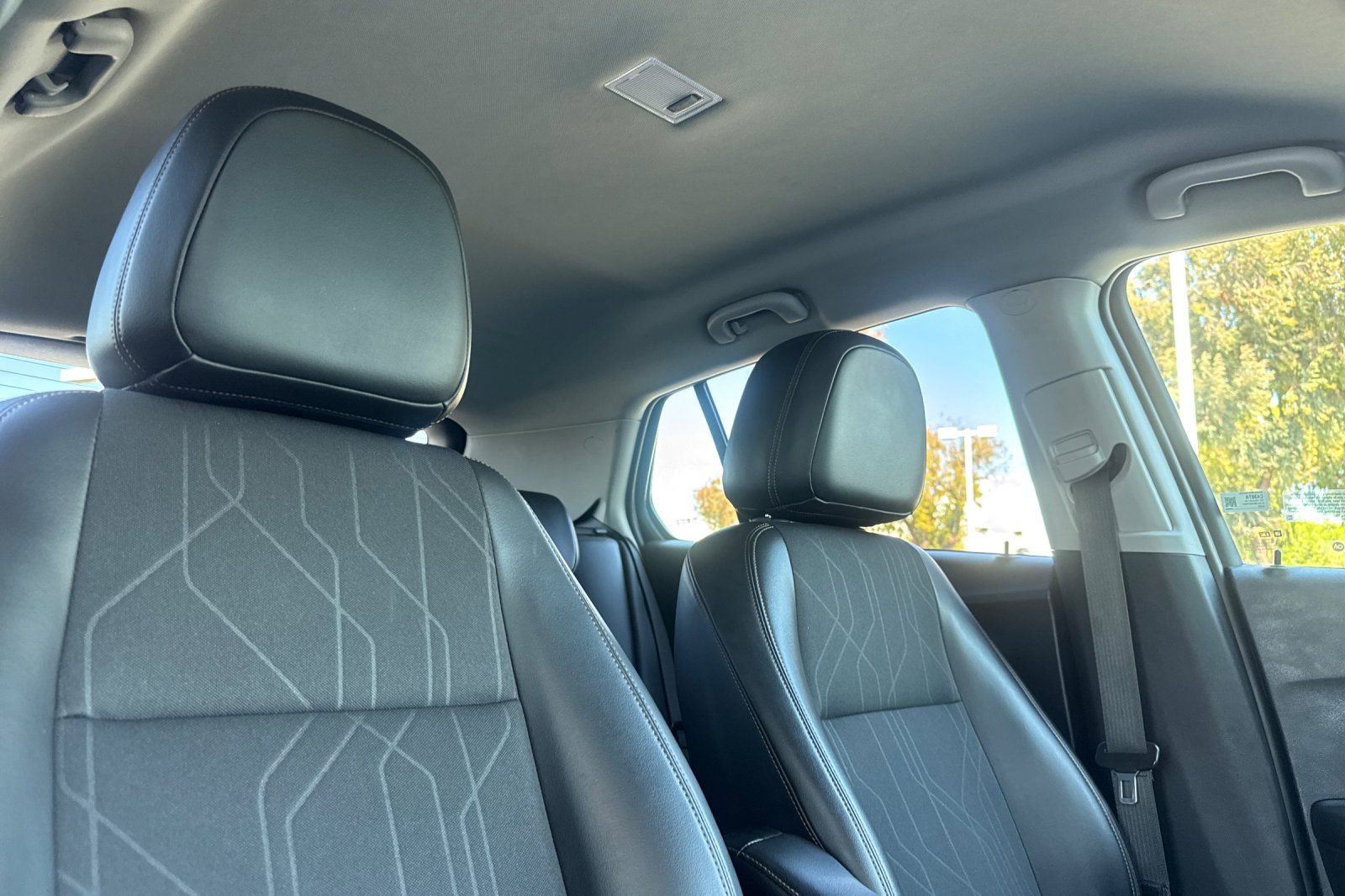 Used 2021 Chevrolet Trax LT w/ Driver Confidence Package image 21