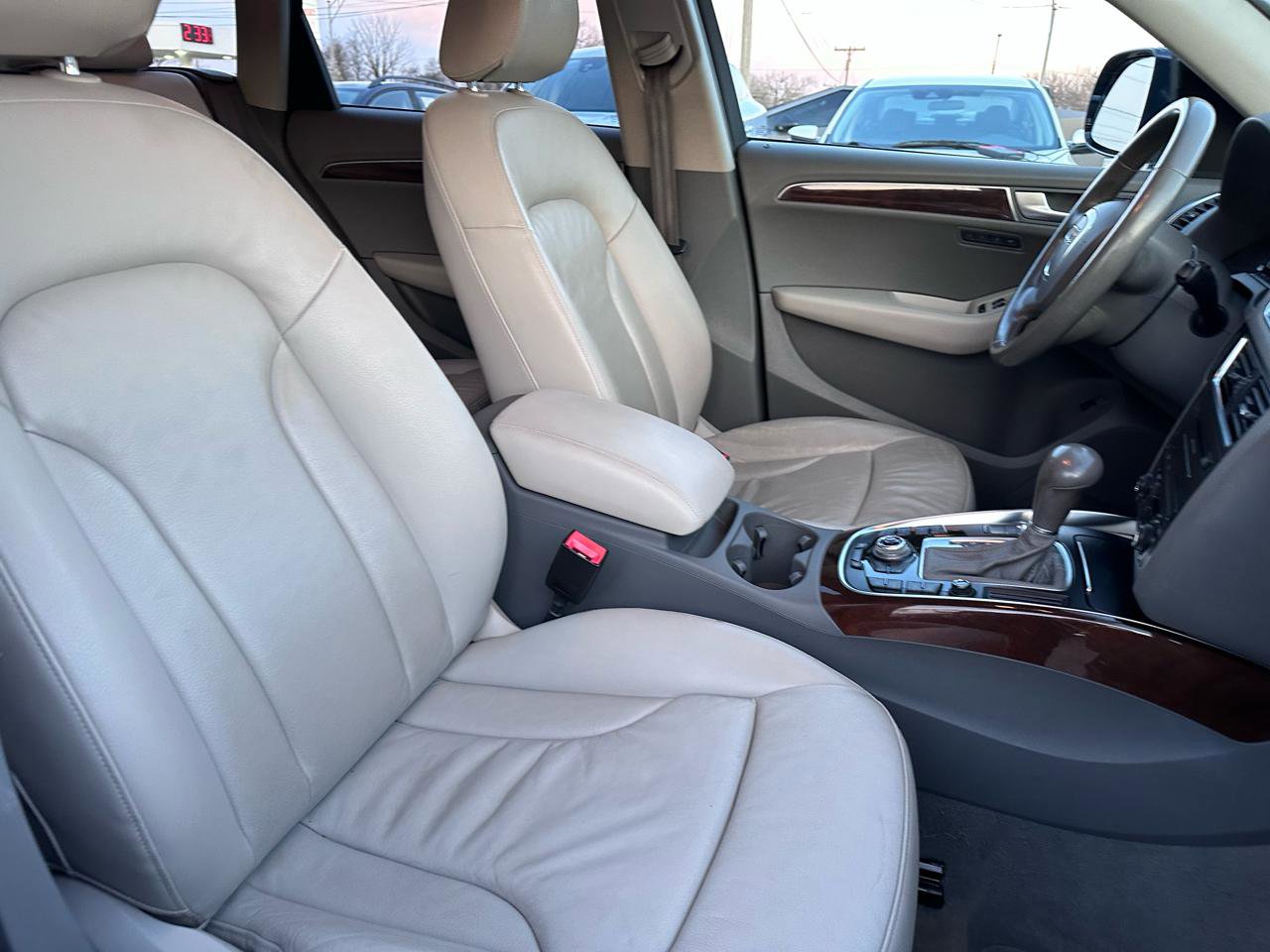 Used 2011 Audi Q5 3.2 Premium Plus image 37