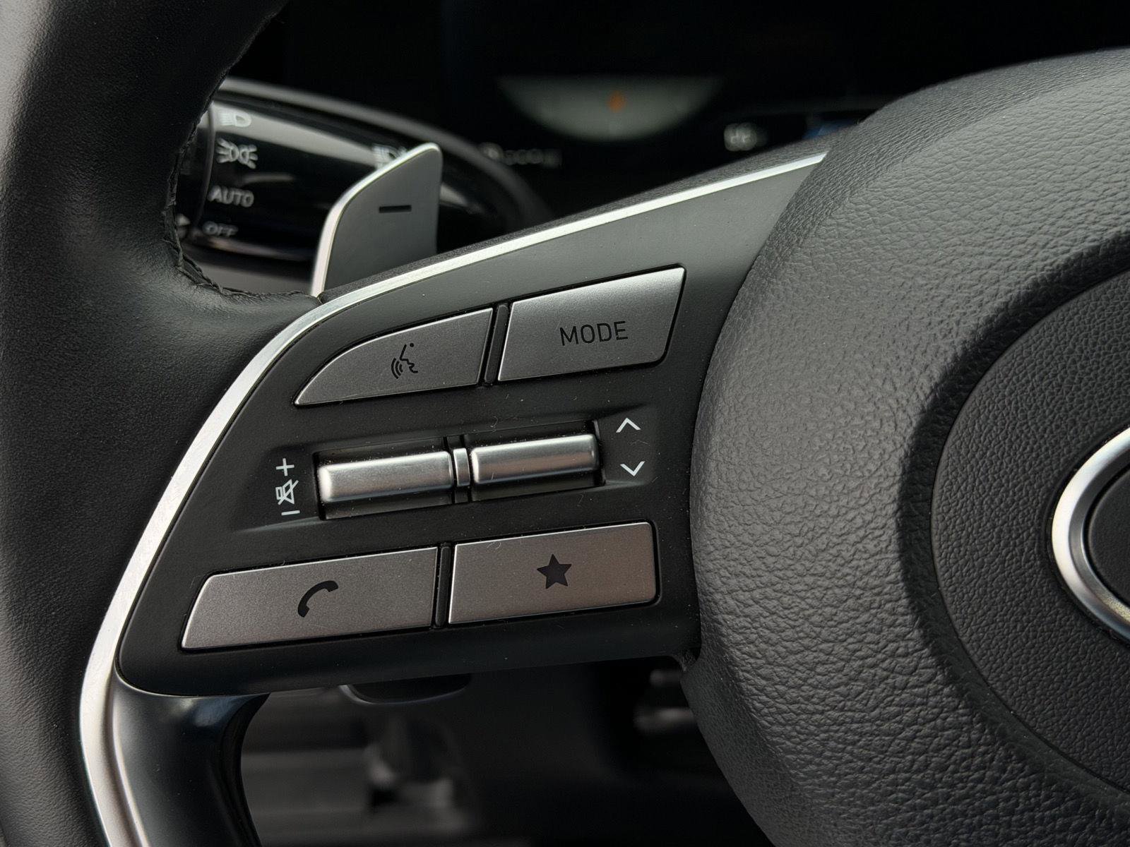 Used 2023 Hyundai Palisade Calligraphy image 19