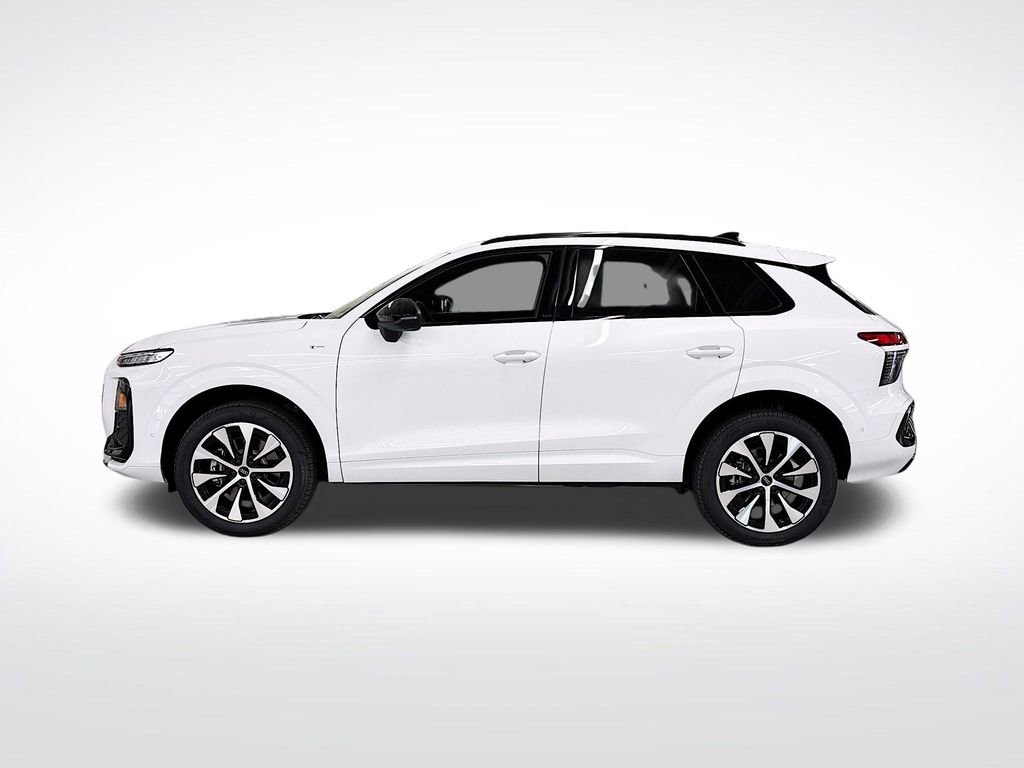 New 2026 Audi Q3 quattro 2.0T AWD/4WD image 2