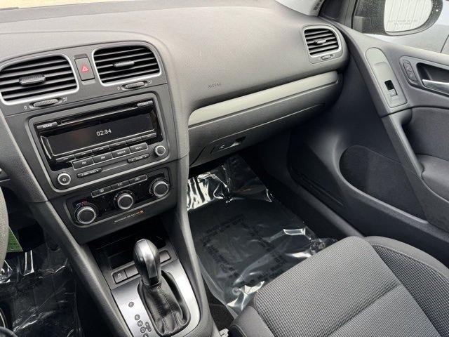 Used 2014 Volkswagen Golf 4-Door image 20