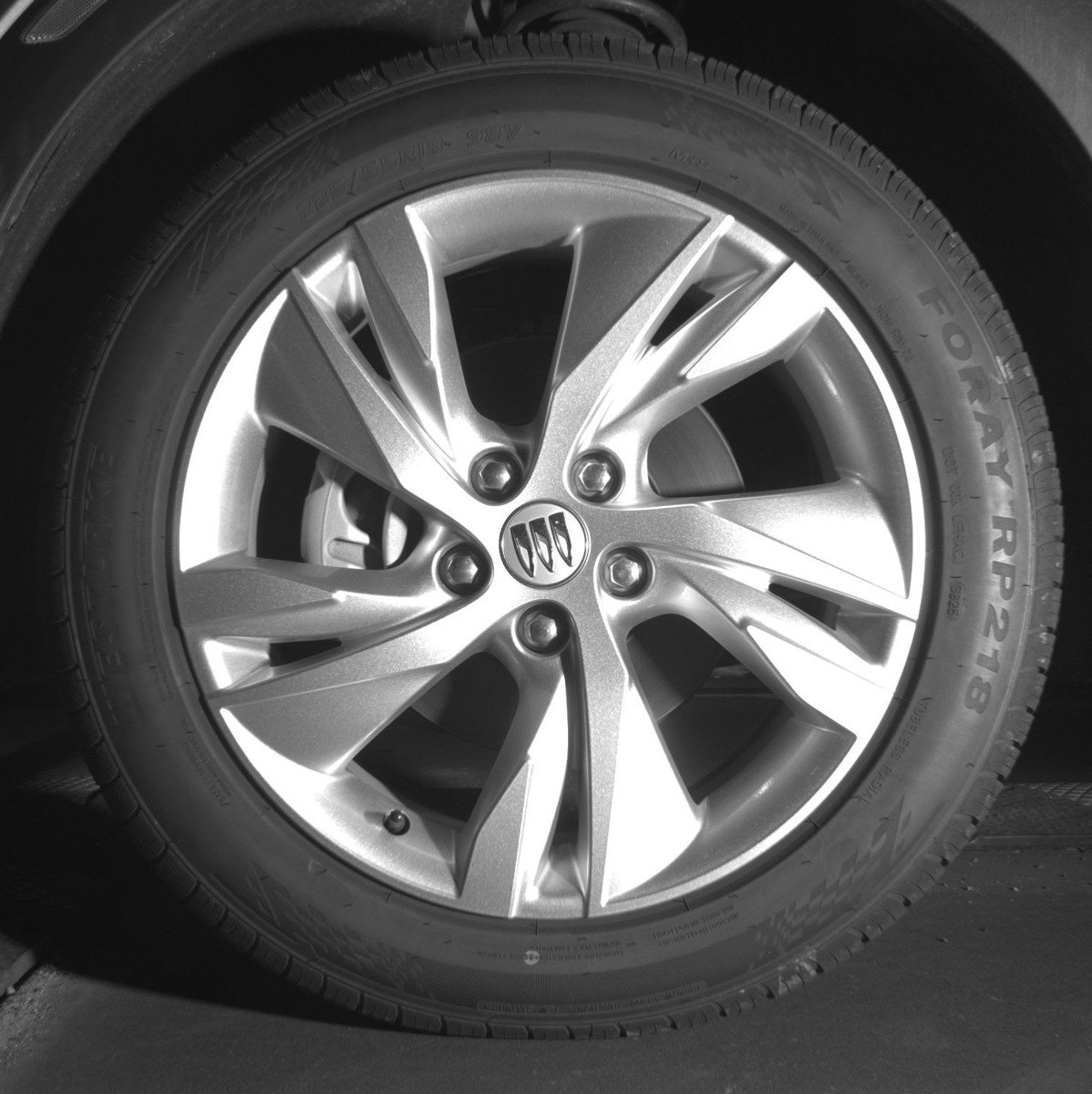 Used 2025 Buick Encore GX Preferred AWD/4WD image 12