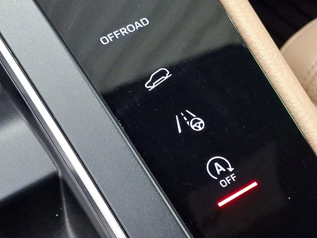 Used 2023 Porsche Macan image 21