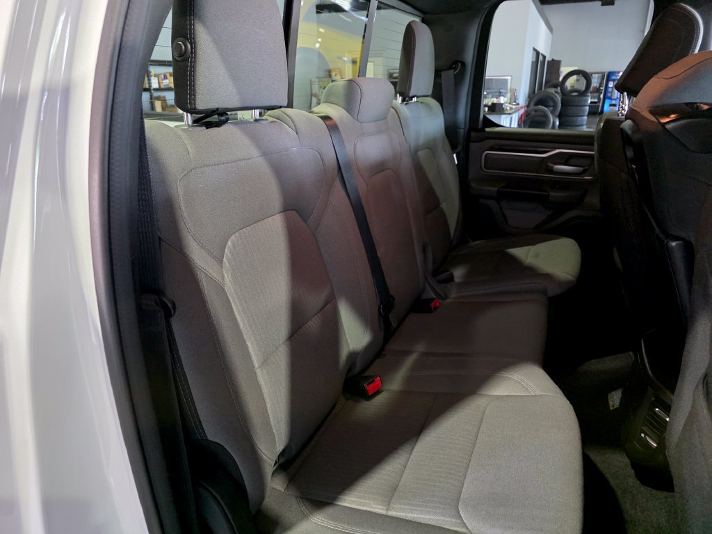 Used 2022 RAM 1500 Big Horn AWD/4WD image 22