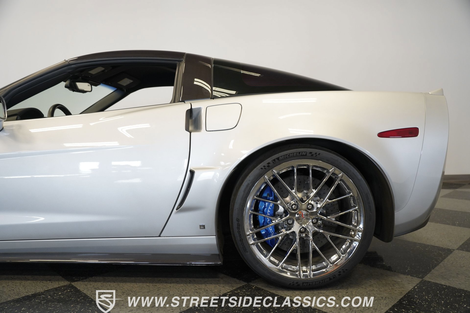 Used 2009 Chevrolet Corvette ZR1 w/ Preferred Equipment Group image 26