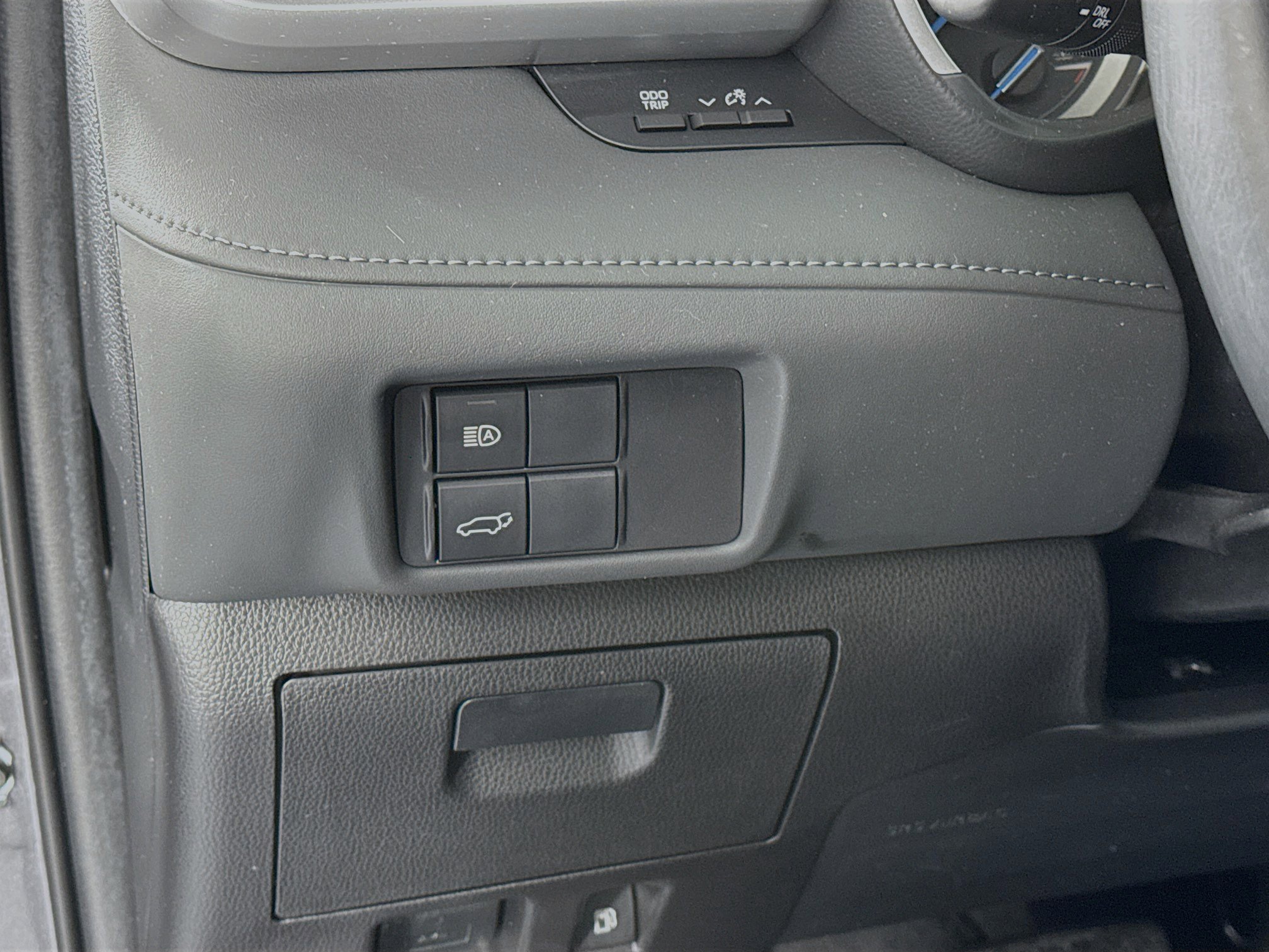 Used 2022 Toyota Highlander XLE image 10