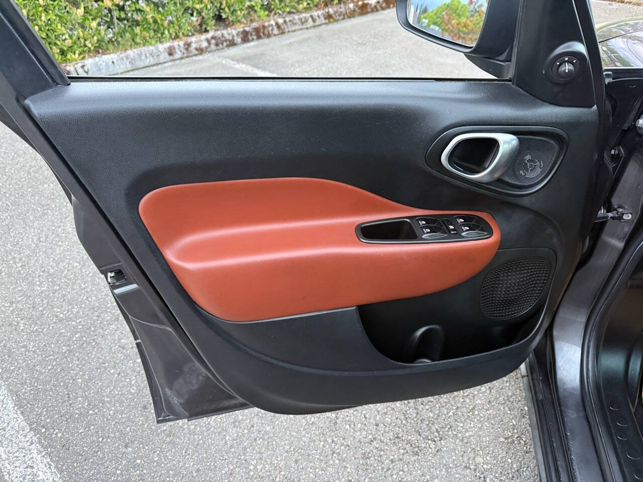 Used 2014 FIAT 500L Trekking FWD image 48