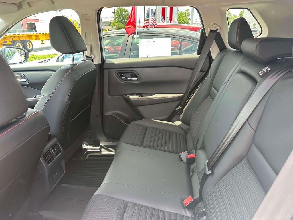 Used 2026 Nissan Rogue SV w/ Rock Creek Premium Package AWD/4WD image 10