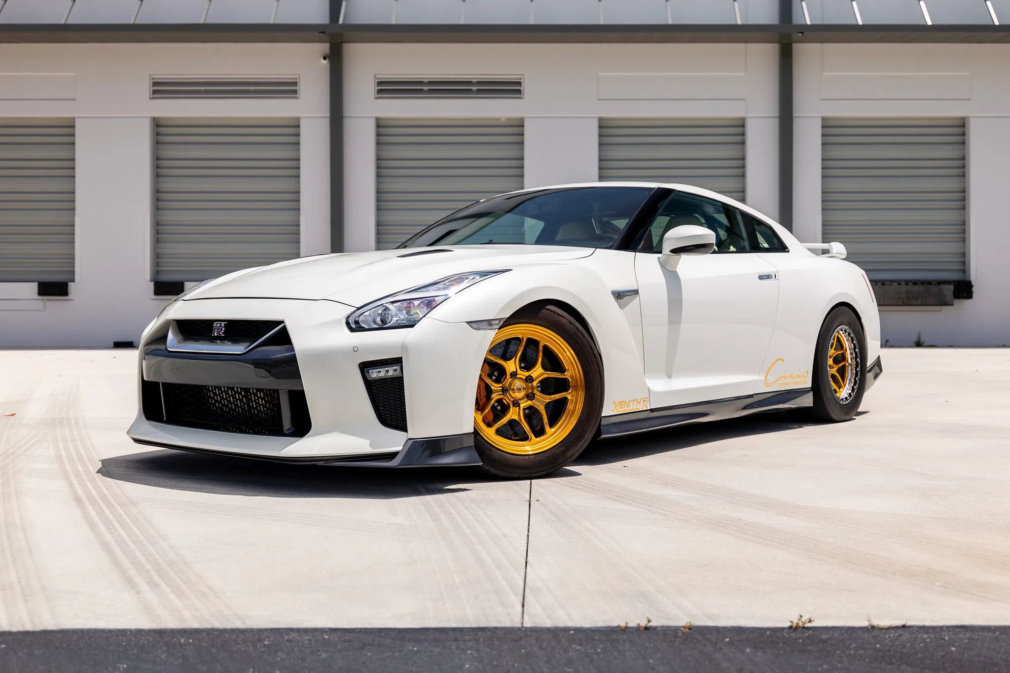 Used 2017 Nissan GT-R Premium w/ Premium Interior Package AWD/4WD image 61