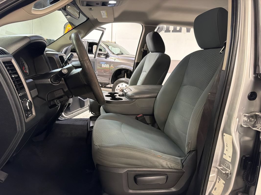 Used 2016 RAM 2500 Tradesman w/ Chrome Appearance Group AWD/4WD image 23