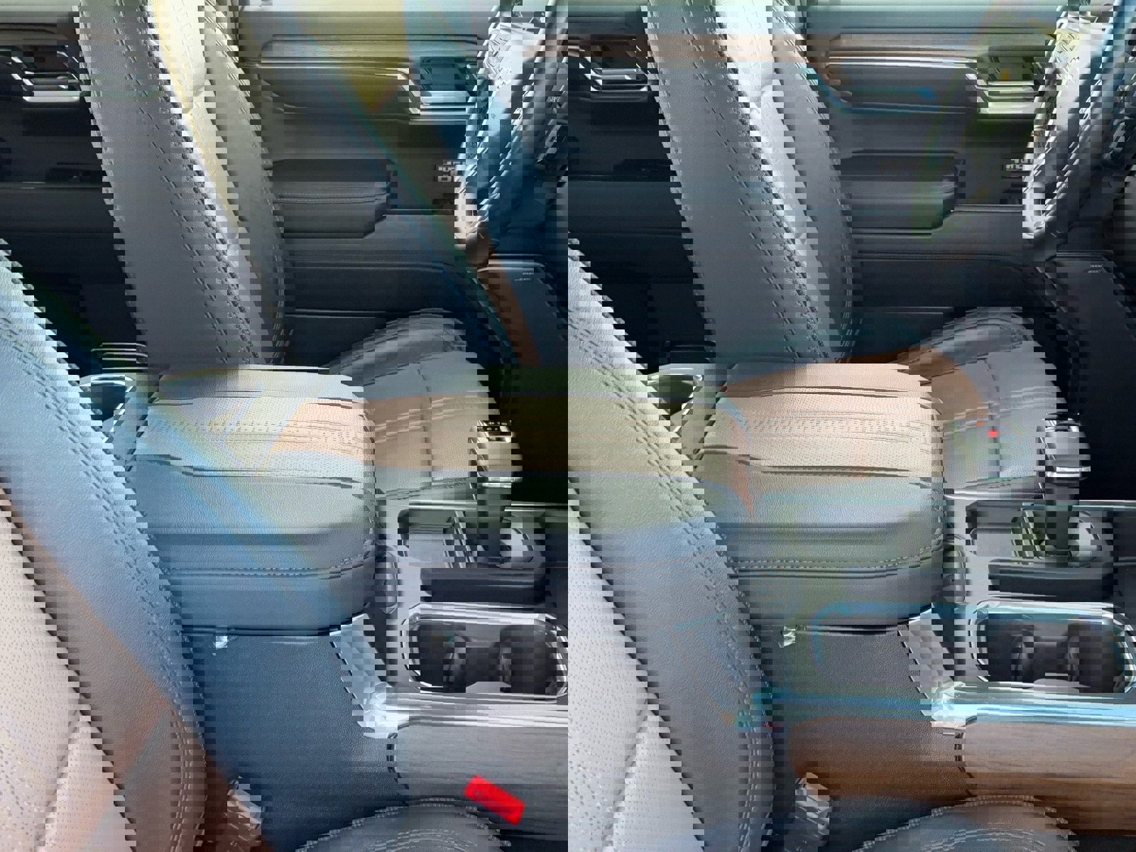 Used 2024 Chevrolet Silverado 1500 High Country image 10