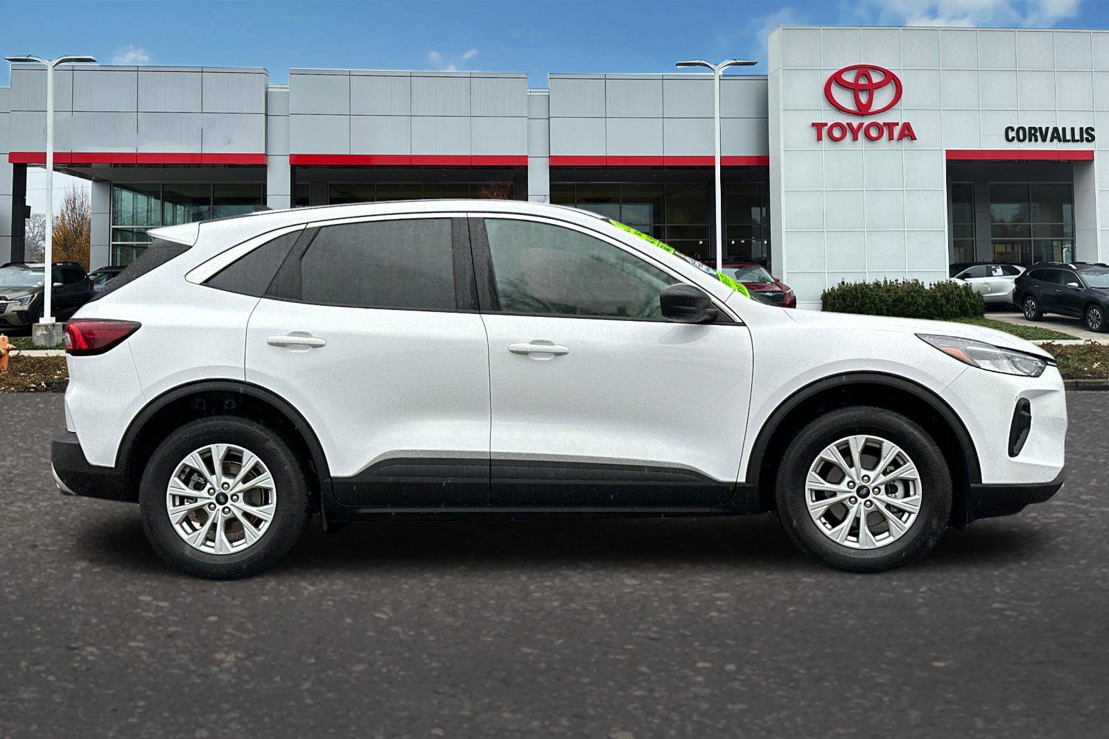 Used 2024 Ford Escape Active w/ Tech Pack #1 image 3